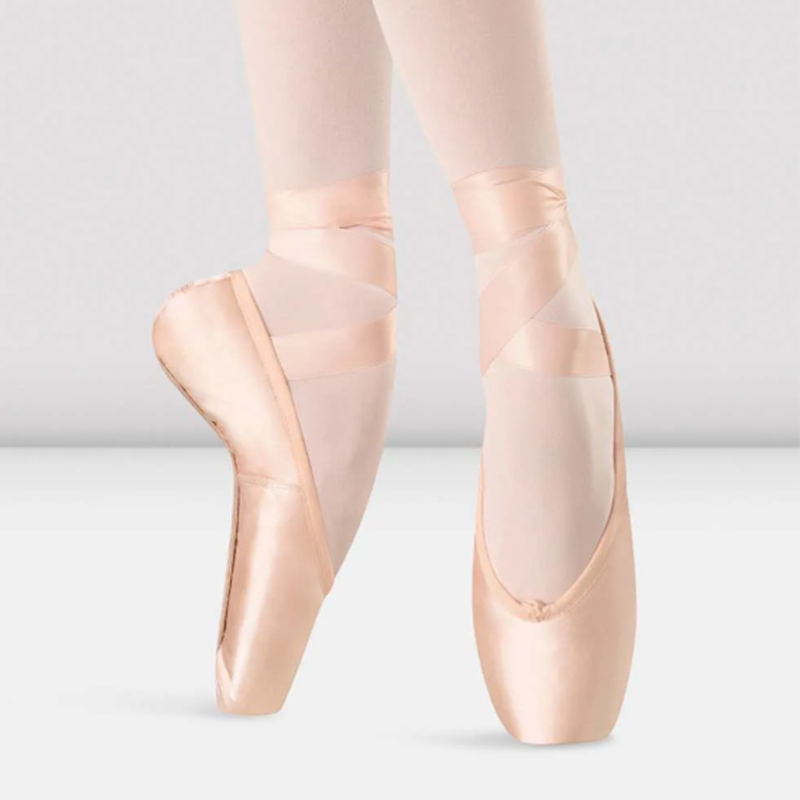 Pointe Hannah Bloch